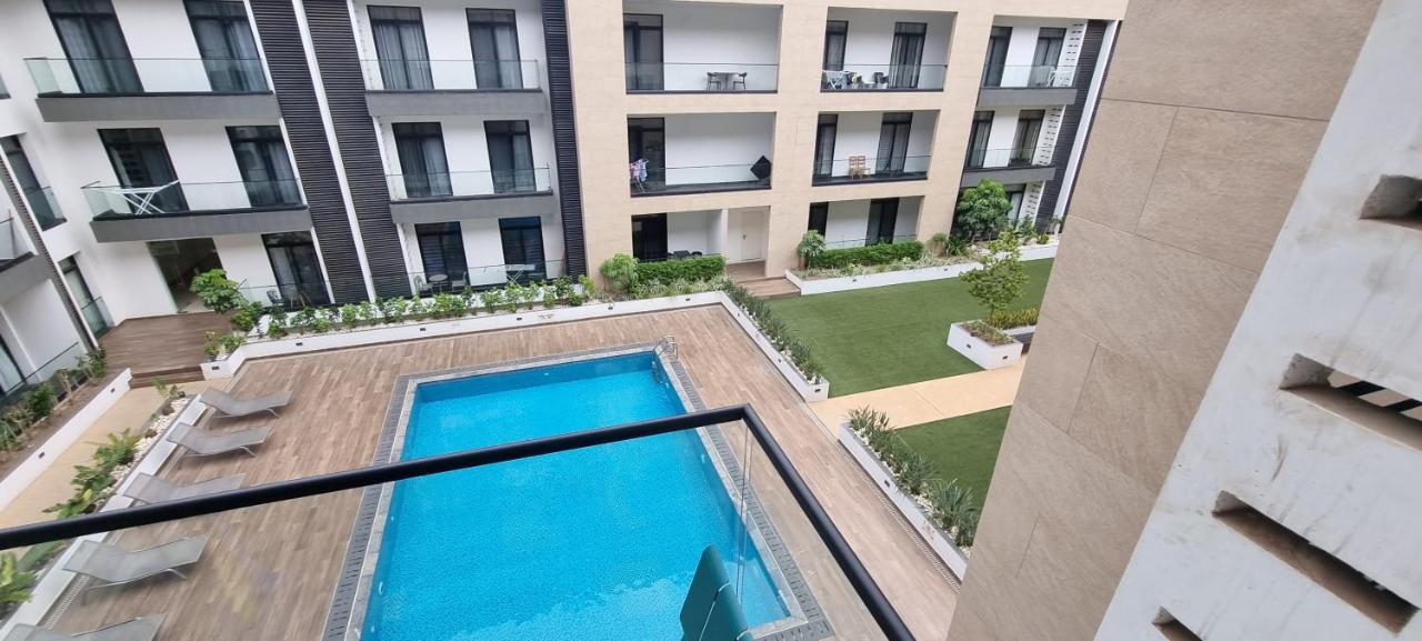 Embassy Gardens Luxury Suites Cpg アクラ エクステリア 写真