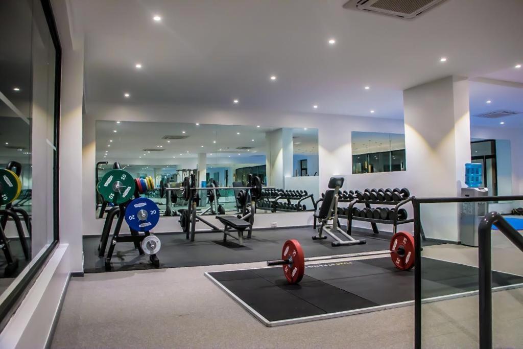 Embassy Gardens Luxury Suites Cpg アクラ エクステリア 写真
