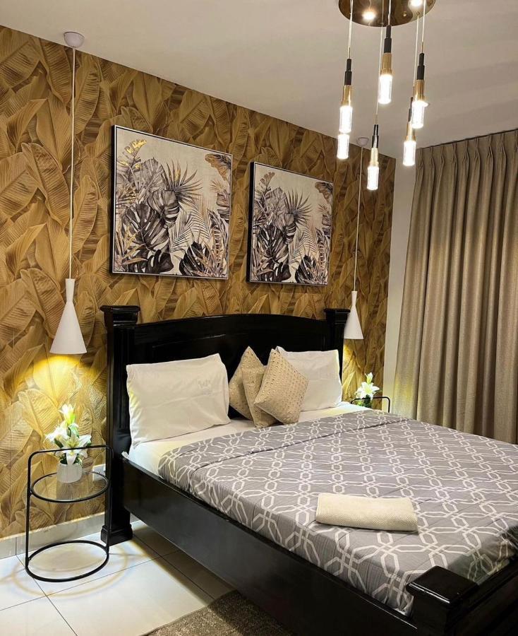 Embassy Gardens Luxury Suites Cpg アクラ エクステリア 写真