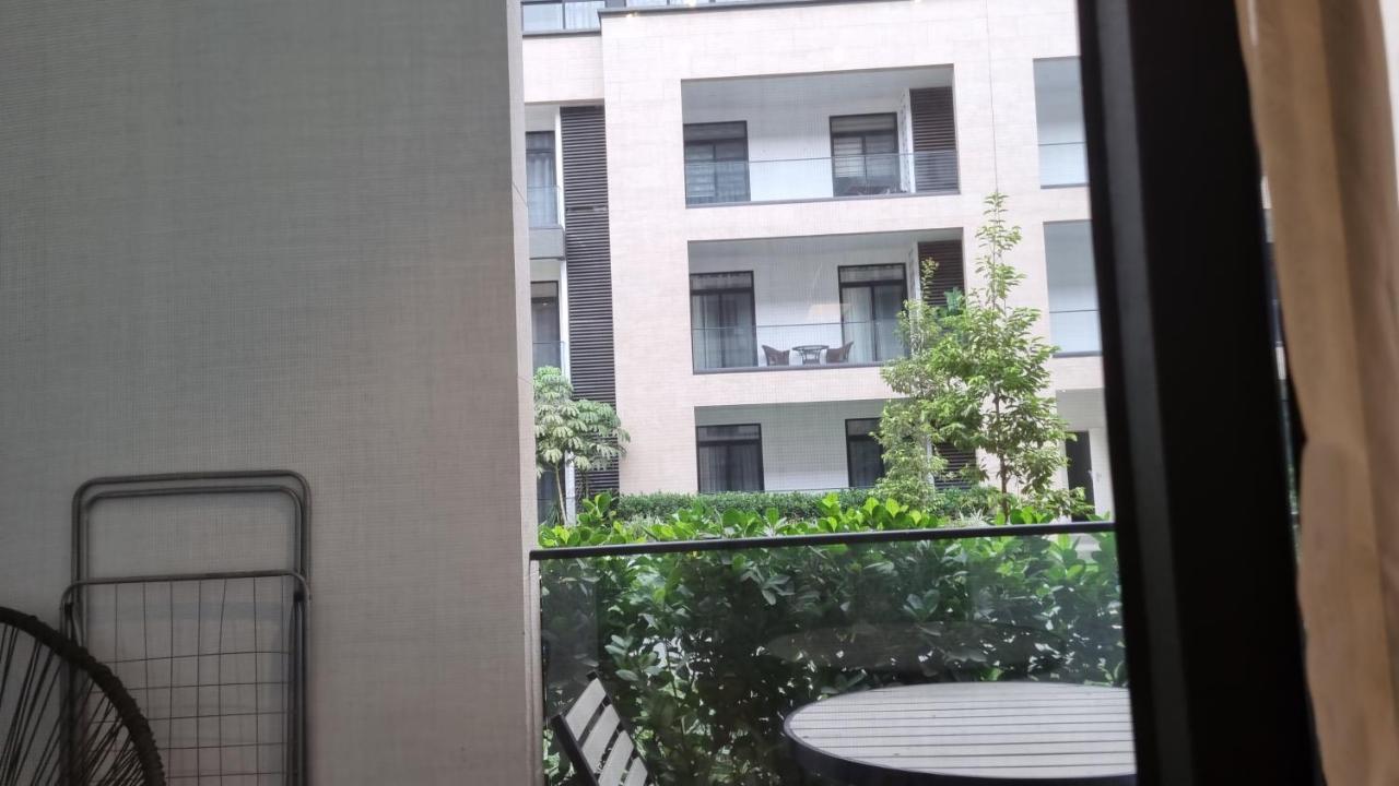 Embassy Gardens Luxury Suites Cpg アクラ エクステリア 写真