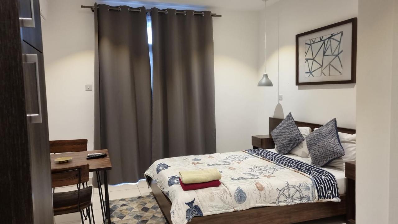 Embassy Gardens Luxury Suites Cpg アクラ エクステリア 写真