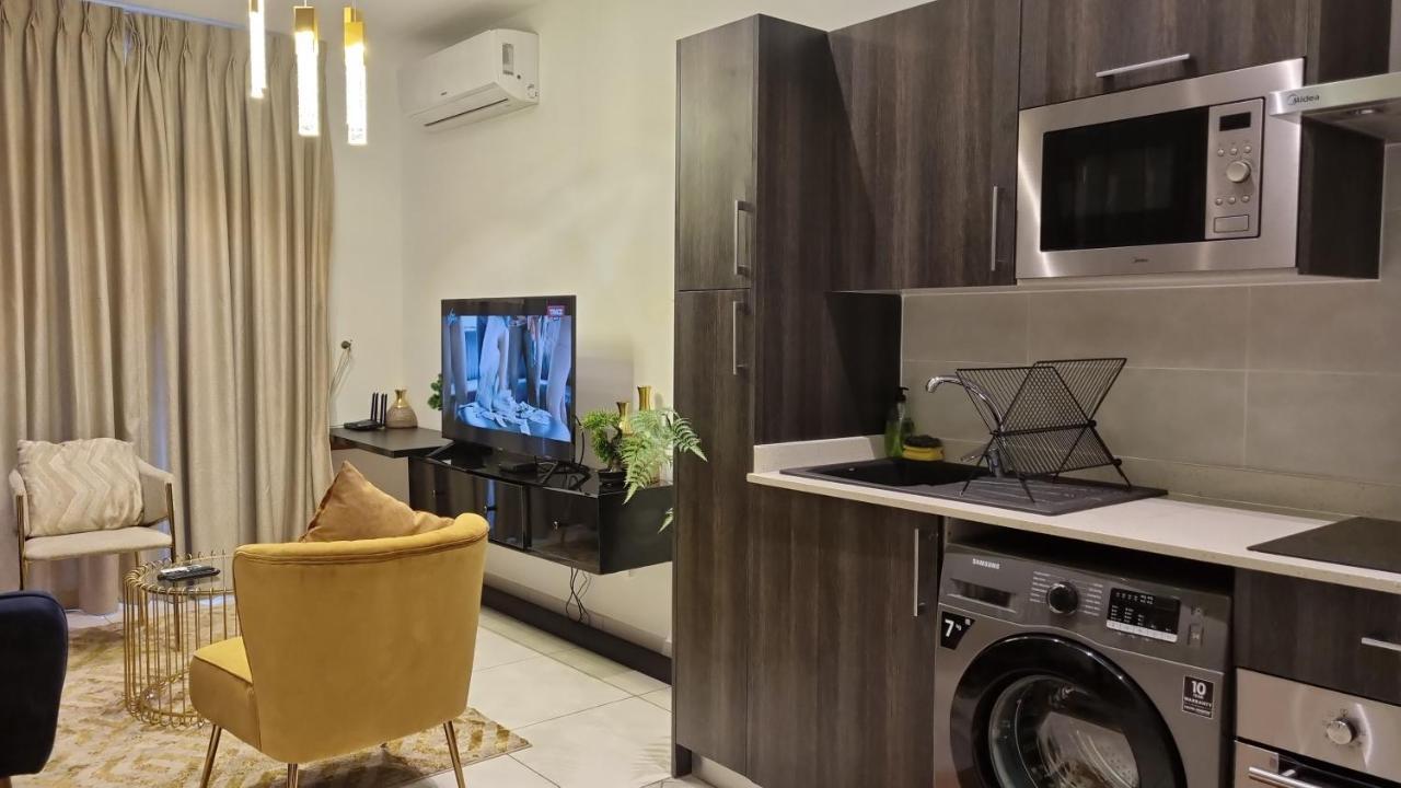 Embassy Gardens Luxury Suites Cpg アクラ エクステリア 写真