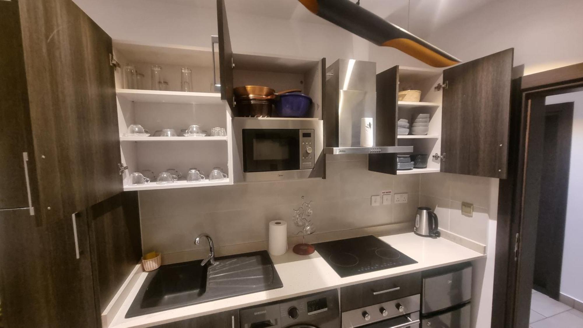 Embassy Gardens Luxury Suites Cpg アクラ エクステリア 写真