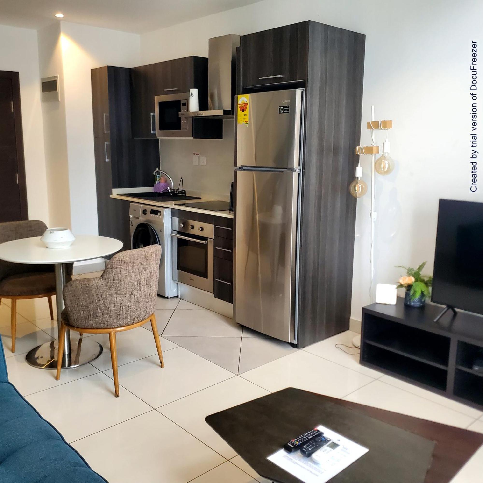 Embassy Gardens Luxury Suites Cpg アクラ エクステリア 写真