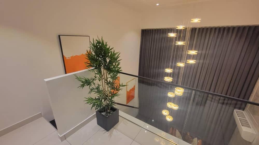 Embassy Gardens Luxury Suites Cpg アクラ エクステリア 写真