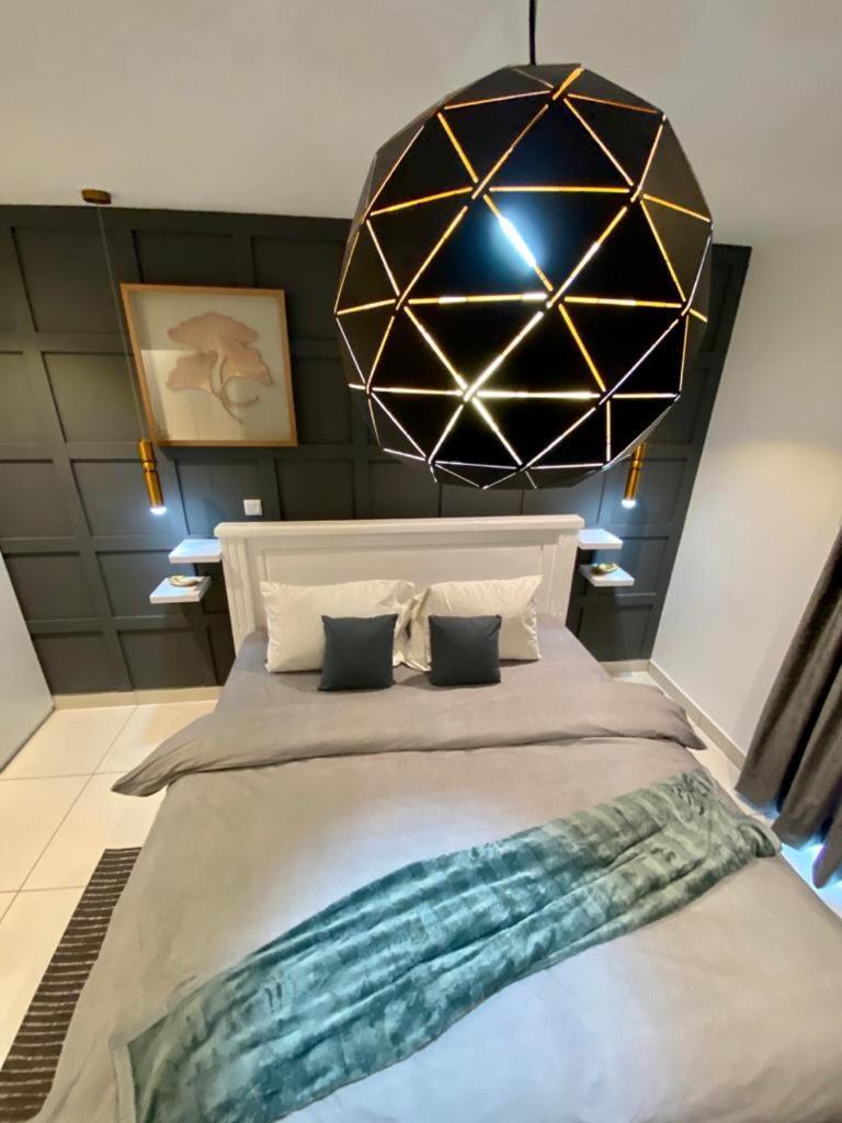 Embassy Gardens Luxury Suites Cpg アクラ エクステリア 写真